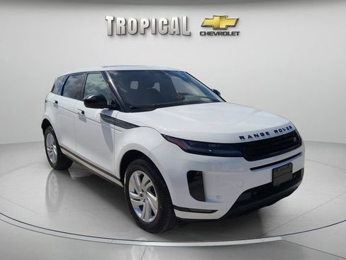 Used 2024 Land Rover Range Rover Evoque S image 4
