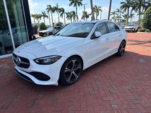 Used 2024 Mercedes-Benz C 300 Sedan image 2