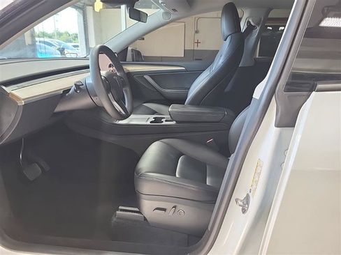 Used 2023 Tesla Model Y Long Range AWD/4WD image 6