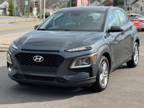 Used 2019 Hyundai Kona SE image 2