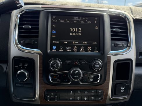 Used 2017 RAM 2500 Laramie image 24