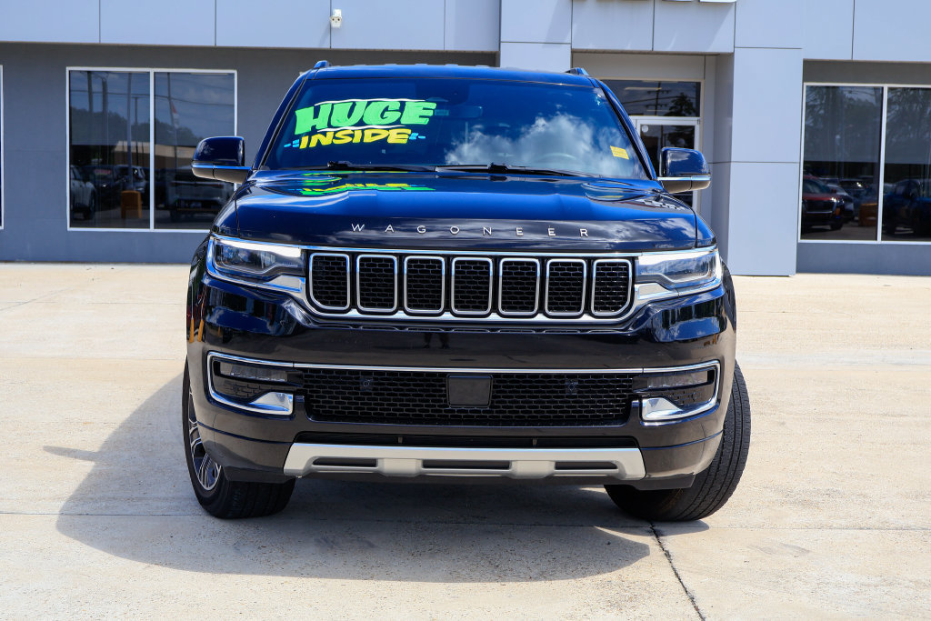 Used 2024 Jeep Wagoneer Series II w/ Flexible Seating Group RWD image 24