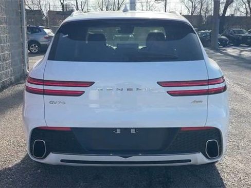 Used 2025 Genesis GV70 2.5T image 5