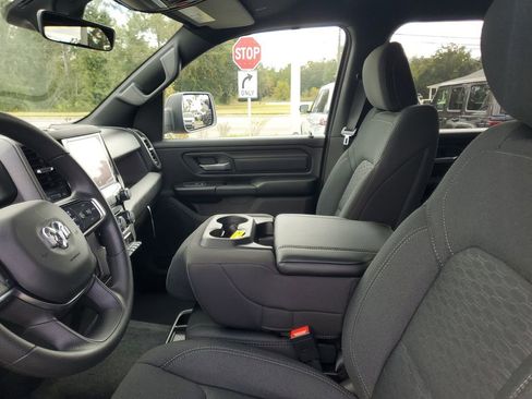 New 2025 RAM 1500 Tradesman AWD/4WD image 9