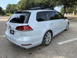 Used 2019 Volkswagen Golf SE image 5