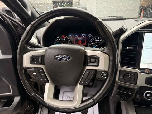 Used 2022 Ford F250 Lariat w/ Lariat Ultimate Package AWD/4WD image 26