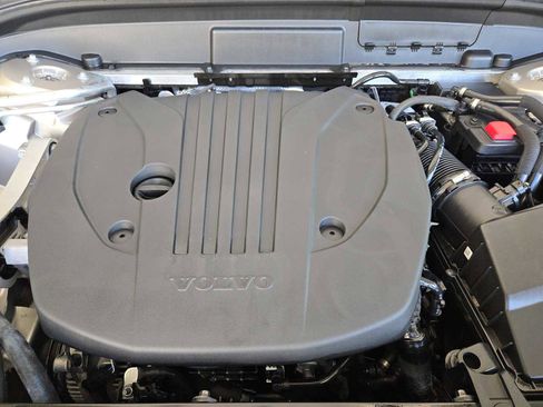 Used 2025 Volvo XC60 B5 Ultra w/ Protection Package Premier image 30