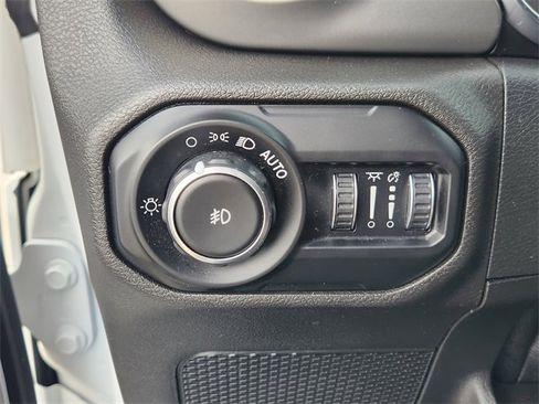 Used 2021 Jeep Wrangler Unlimited Sport image 21