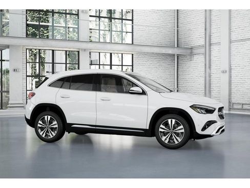 New 2026 Mercedes-Benz GLA 250 GLA 250 image 14