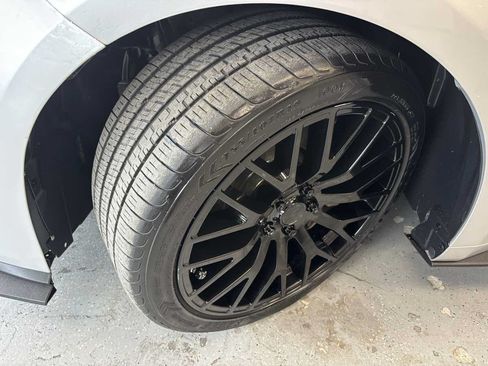 Used 2015 Ford Mustang GT Premium RWD image 35