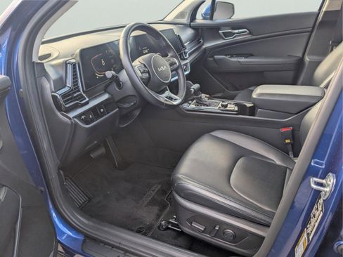 Certified 2023 Kia Sportage EX image 31