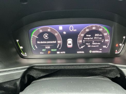 Used 2024 Honda Accord Touring image 17