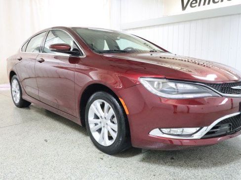 Used 2015 Chrysler 200 C w/ Premium Lighting Group FWD image 5