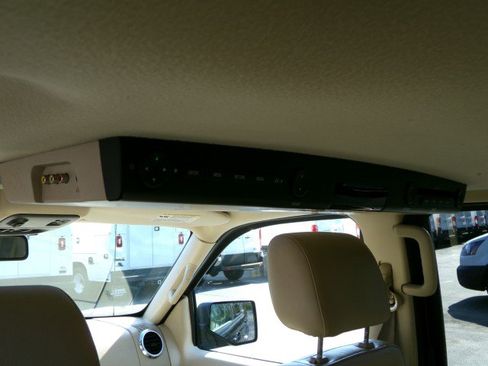 Used 2006 Ford Explorer Limited image 17