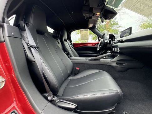 Certified 2025 MAZDA MX-5 Miata Grand Touring RWD image 27