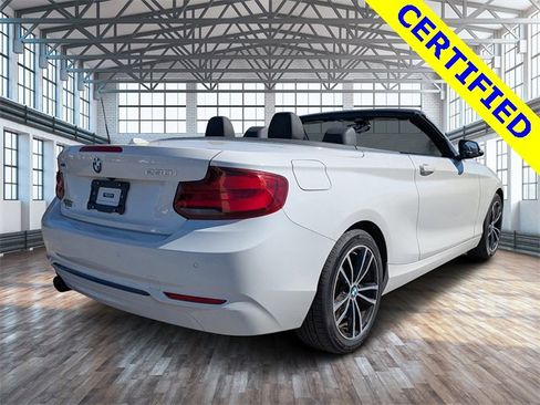 Used 2020 BMW 230i xDrive Convertible image 4