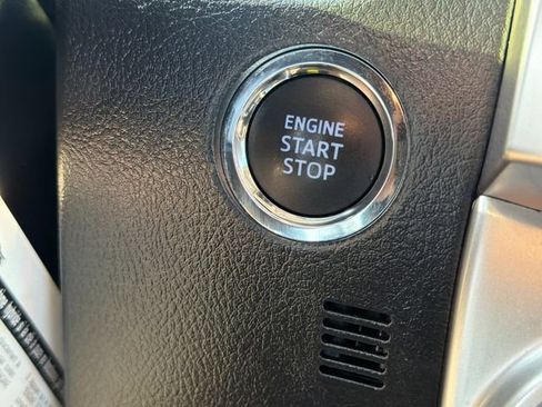 Used 2024 Toyota 4Runner Limited AWD/4WD image 23
