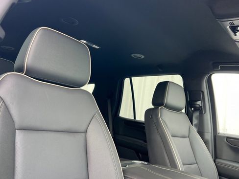 New 2026 GMC Yukon Elevation image 15