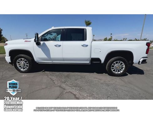 Used 2024 Chevrolet Silverado 2500 LTZ w/ LTZ Plus Package AWD/4WD image 9