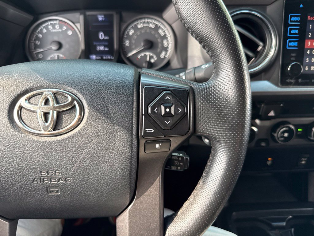 Used 2017 Toyota Tacoma TRD Off-Road w/ Tow Package AWD/4WD image 31