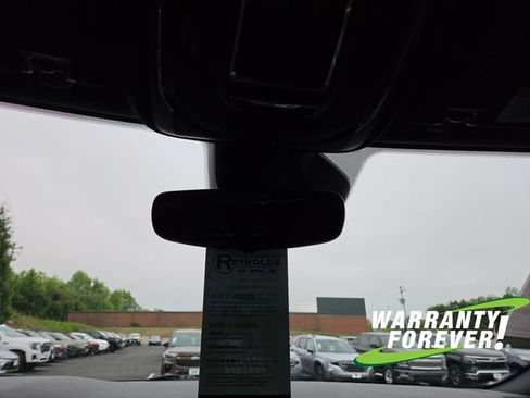 Used 2024 Jeep Grand Cherokee Laredo w/ Luxury Tech Group I AWD/4WD image 12