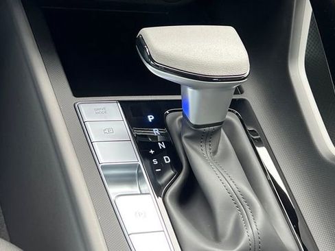 New 2026 Hyundai Elantra Hybrid FWD image 19