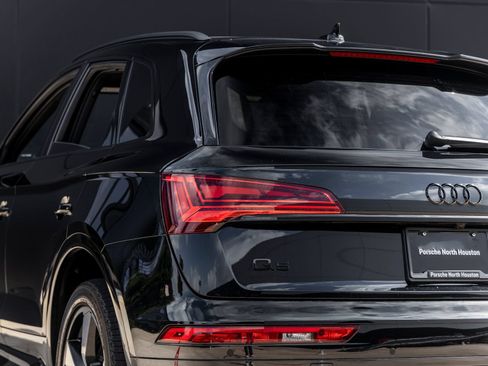 Used 2023 Audi Q5 2.0T Premium Plus w/ Premium Plus Package AWD/4WD image 11