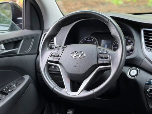 Used 2017 Hyundai Tucson Limited AWD/4WD image 24
