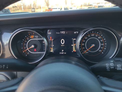 Used 2023 Jeep Wrangler Unlimited Sport image 26