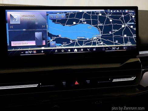 Certified 2024 BMW 530i xDrive w/ Premium Package image 19