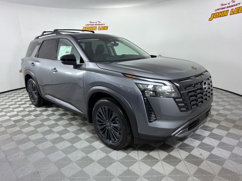 New 2026 Nissan Pathfinder SL w/ SL Premium Package FWD image 9