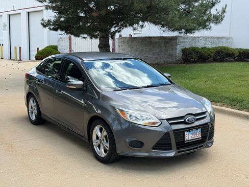 Used 2014 Ford Focus SE FWD image 3