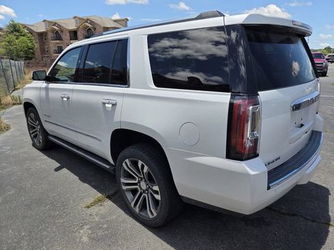 Used 2019 GMC Yukon Denali w/ Denali Ultimate Package AWD/4WD image 8