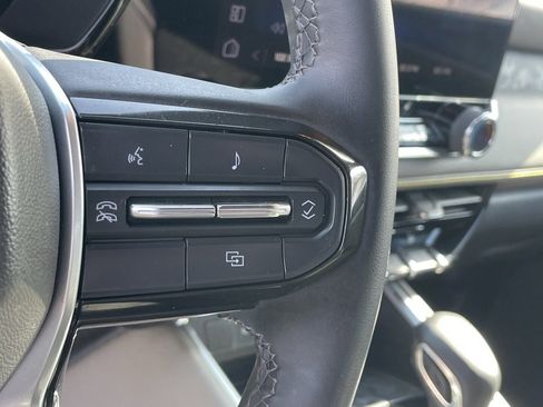 Used 2024 Chevrolet Colorado ZR2 w/ Safety Package image 30