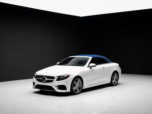 Used 2019 Mercedes-Benz E 450 4MATIC Cabriolet image 4