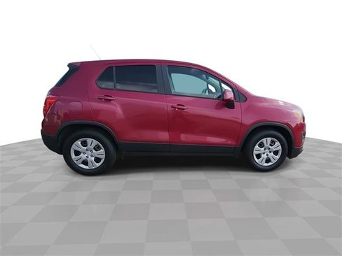 Used 2015 Chevrolet Trax LS image 9