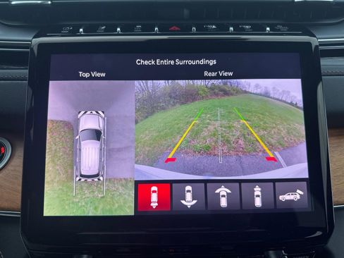 Used 2025 Jeep Grand Cherokee Summit image 26