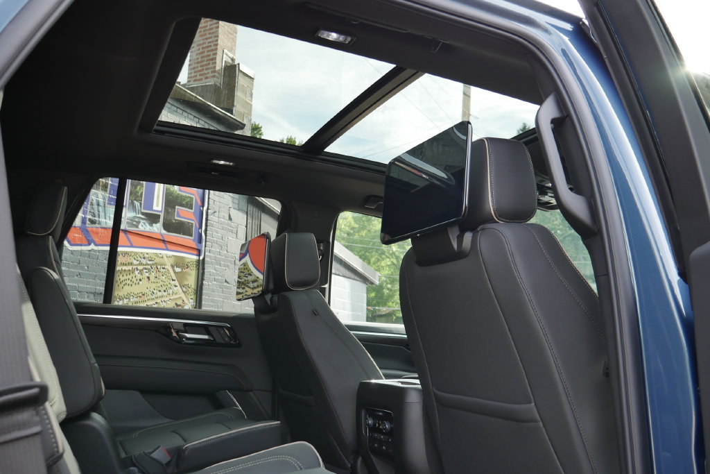 New 2026 Chevrolet Tahoe Premier AWD/4WD image 16