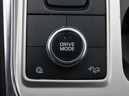 Used 2022 Ford Explorer Limited w/ Equipment Group 301A AWD/4WD image 27