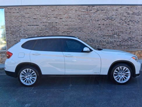 Used 2015 BMW X1 sDrive28i RWD image 6