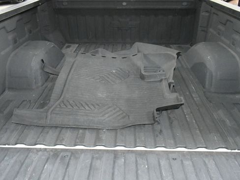 Used 2021 Chevrolet Silverado 1500 LT Trail Boss w/ Convenience Package II image 95