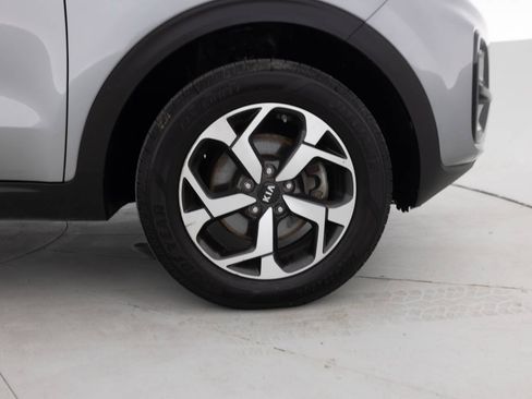 Used 2021 Kia Sportage LX AWD/4WD image 18