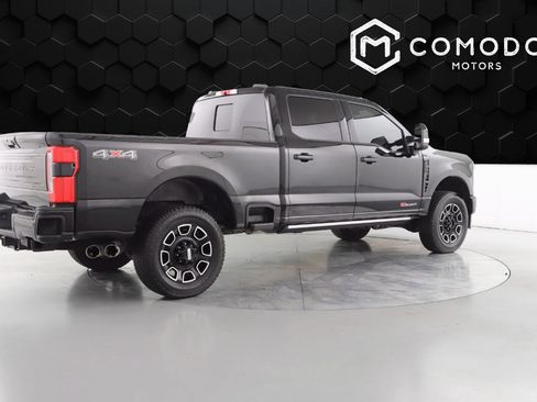 Used 2025 Ford F250 Platinum image 3