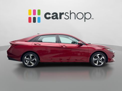 Used 2023 Hyundai Elantra SEL w/ Convenience Package FWD image 6
