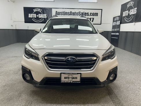 Used 2019 Subaru Outback 3.6R Limited AWD/4WD image 2
