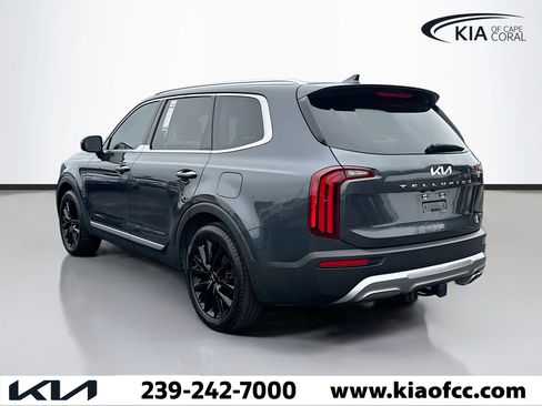 Certified 2022 Kia Telluride SX w/ Towing Package image 3