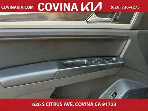 Used 2019 Volkswagen Atlas SE w/ Towing Package image 13