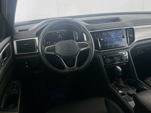 Used 2023 Volkswagen Atlas Cross Sport SE image 18