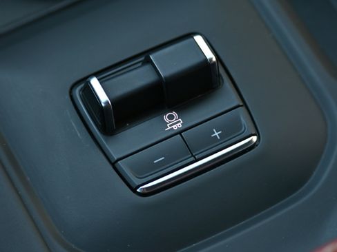 Used 2024 GMC Sierra 3500 Denali Ultimate image 31