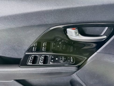 Used 2018 Kia Niro EX w/ EX Touring Graphite Edition FWD image 22